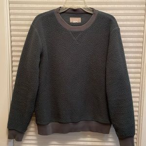 Everlane ReNew Men’s fleece sweatshirt medium